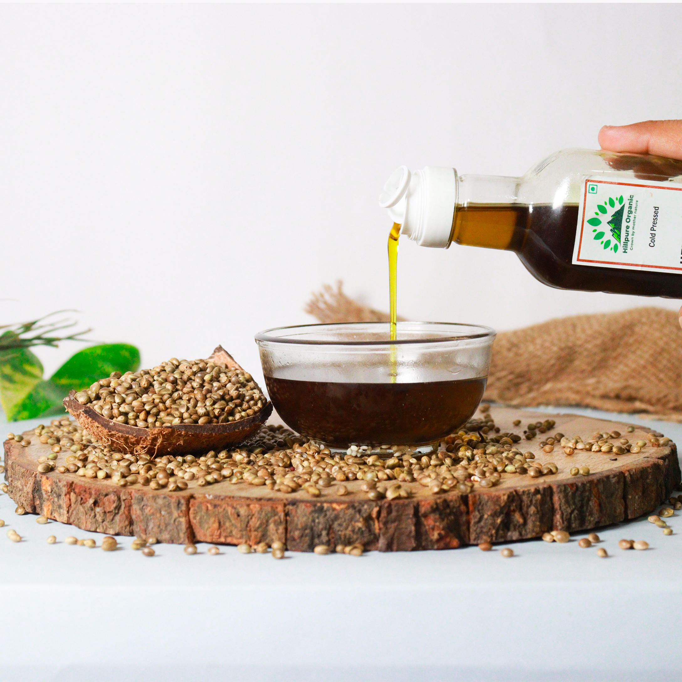 Hillpure Organic Cold Pressed Hemp Seeds Oil (250 ml) Food Grade | Multipurpose Oil | Anti-Inflammatory Benefits | Oil For Glowing Skin | Oil For Hair Fall | Oil for Beard Thickness - Image 5